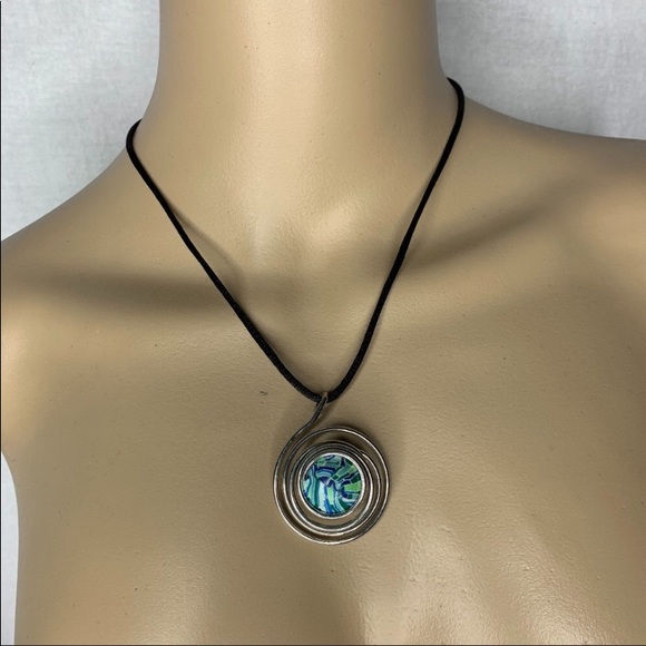 Jewelry Set - Picture 2 of 5